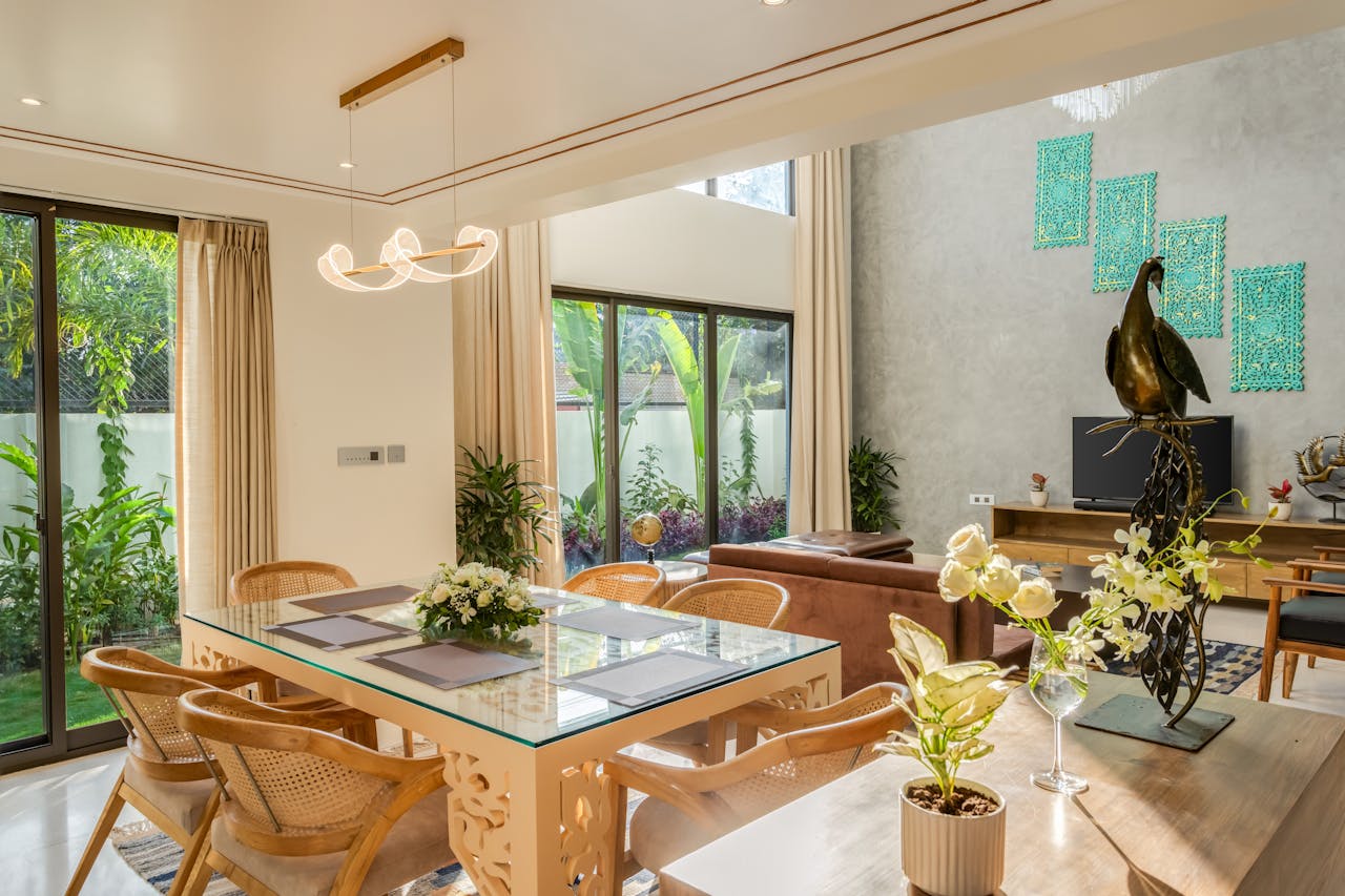 Mastering the First Impression: Your intriguing post title goes here Free stock photo of 20th century architecture, aesthetic, aesthetic architecture